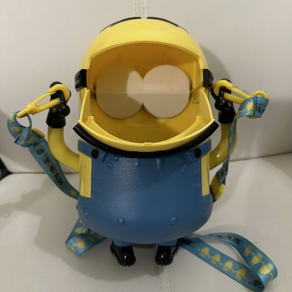 Universal Studios Minions Bob Popcorn Bucket Limited Edition, USJ Collectible - Picture 5 of 7